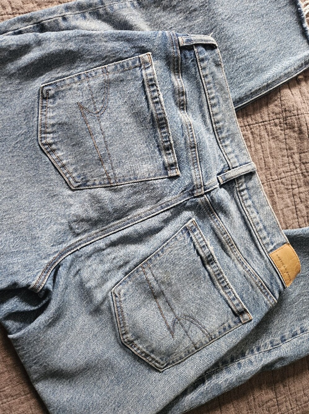 Cutoff AE Straight Leg Jeans
